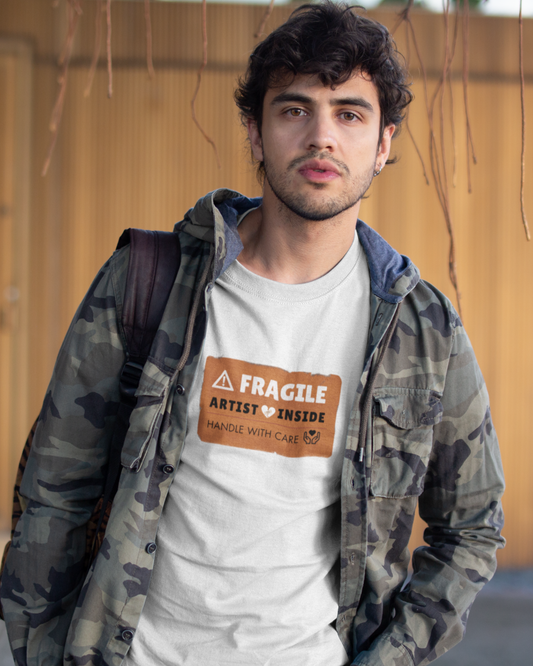 Fragile! Artist heart inside | Unisex T-Shirt