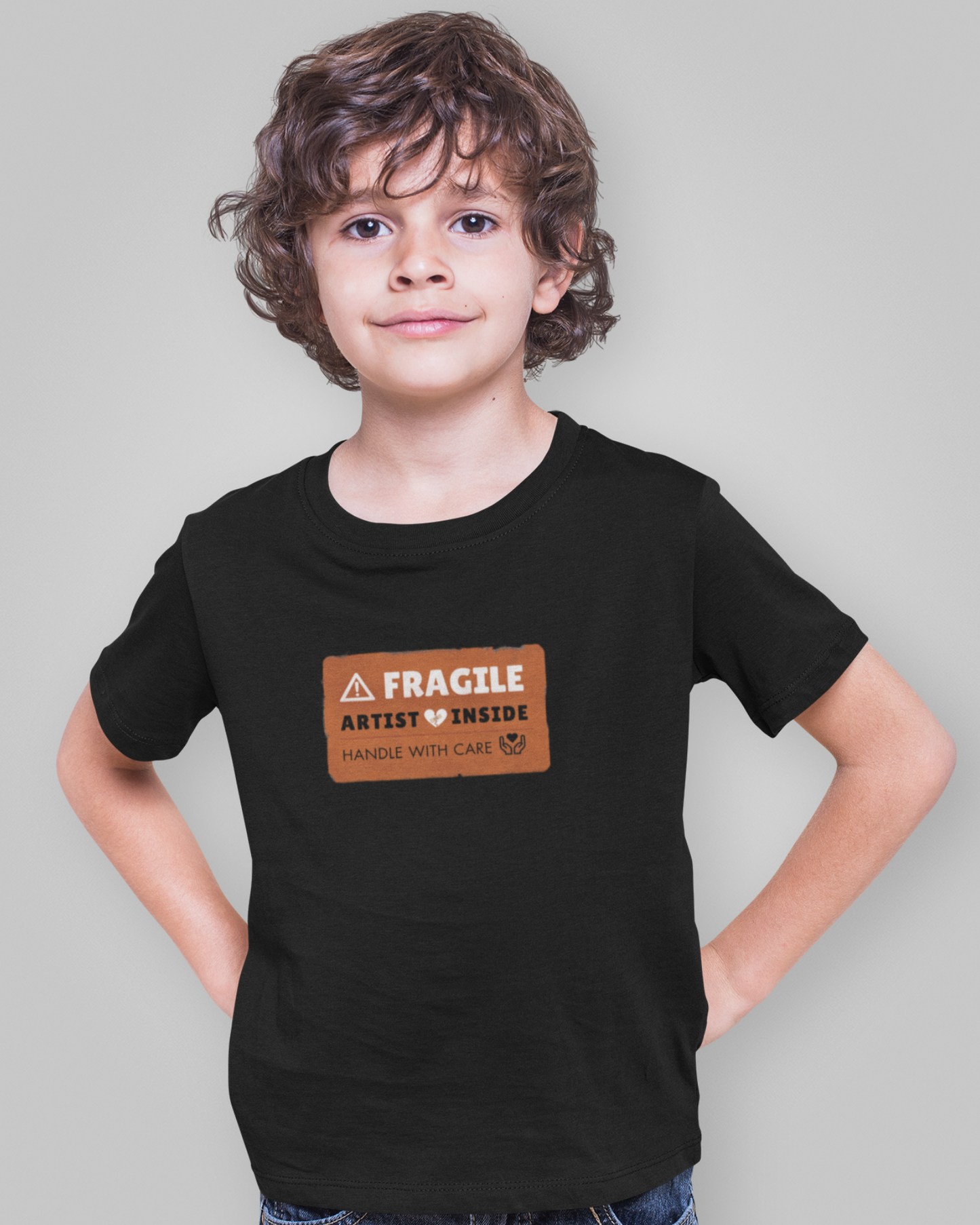 Fragile! Artist heart inside | Kids T-Shirt