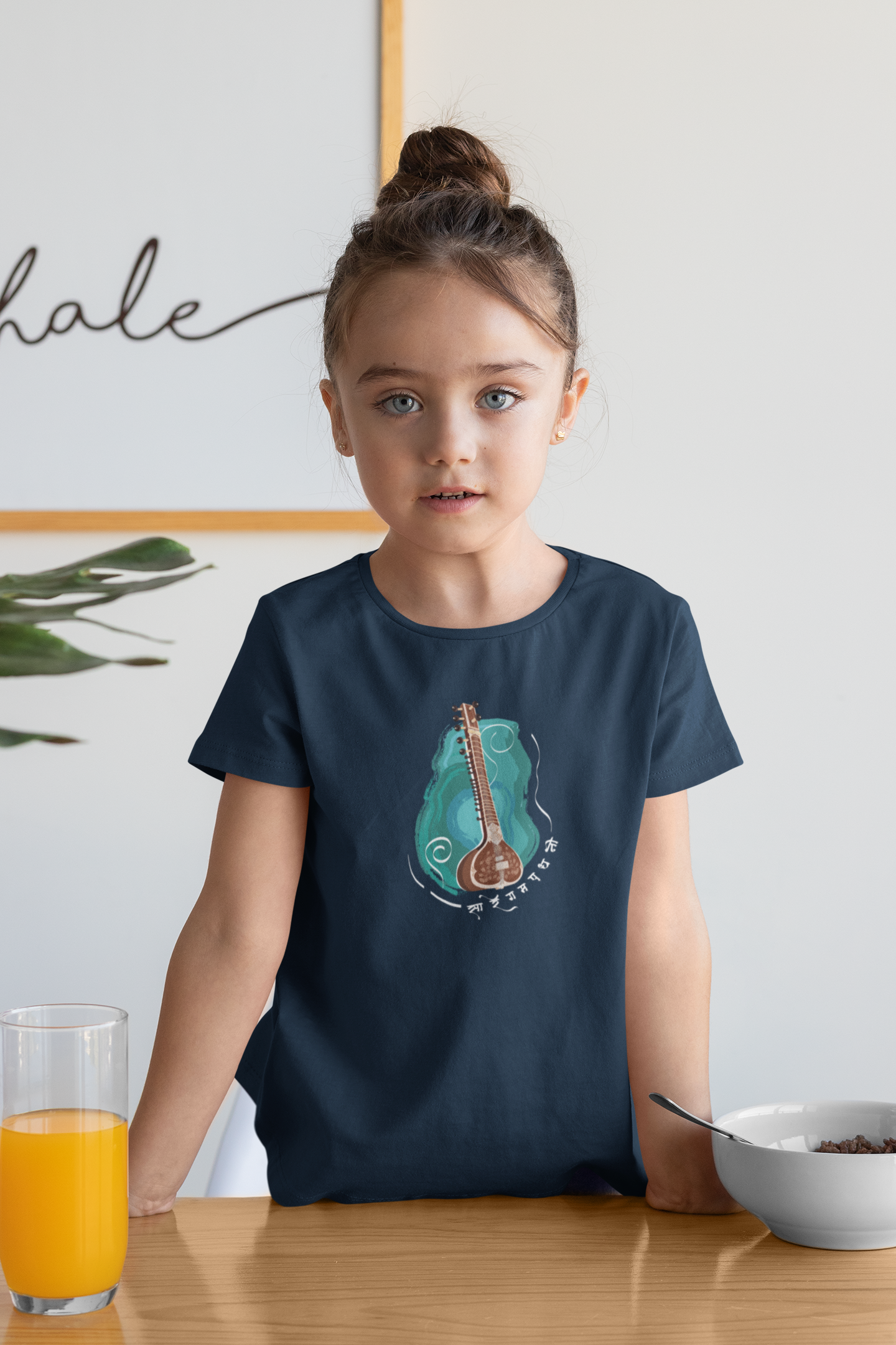 Sitar, string of serenity | Kids T-shirt